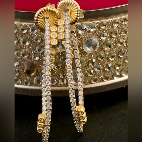 Freida Rothman Authentic Pavé Disc Oval Hoop Earrings - Picture 6 of 10